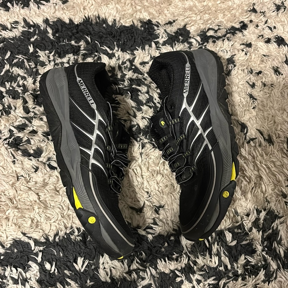 Merrell Shoes (Size 11.5)